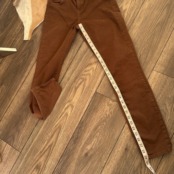 Dittos Light Brown Jeans
Dittos Jessica Mid-Rise Nutmeg Brown Jeggings
Size 26 - Picture 12 of 13